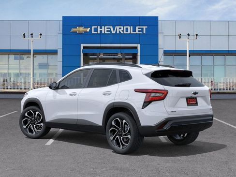 New 2026 Chevrolet Trax RS w/ Sunroof Package image 3