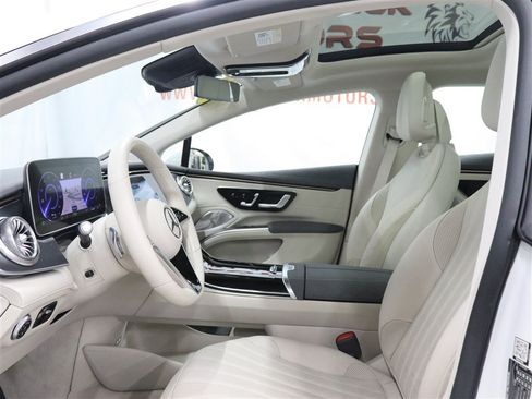 Used 2022 Mercedes-Benz EQS 450+ Sedan image 13
