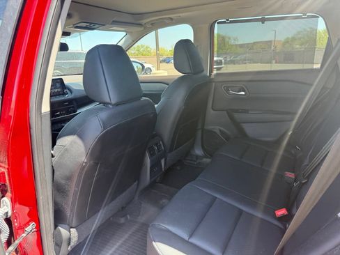 Certified 2023 Nissan Rogue SV w/ SV Premium B Package FWD image 11