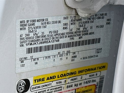 Used 2024 Ford Expedition Max XLT image 12