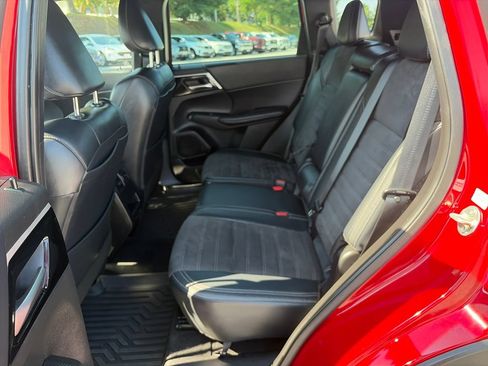 Used 2023 Mitsubishi Outlander SE Black Edition AWD/4WD image 24