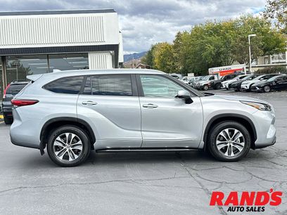 Used 2023 Toyota Highlander XLE