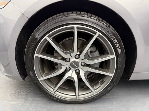 Used 2023 Genesis G70 2.0T AWD/4WD image 20