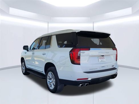 Used 2025 GMC Yukon Denali RWD image 7
