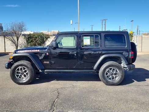 Used 2024 Jeep Wrangler Rubicon image 3