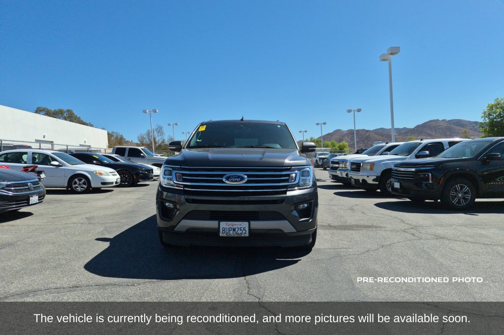 Used 2020 Ford Expedition Max XLT w/ Equipment Group 202A RWD image 2
