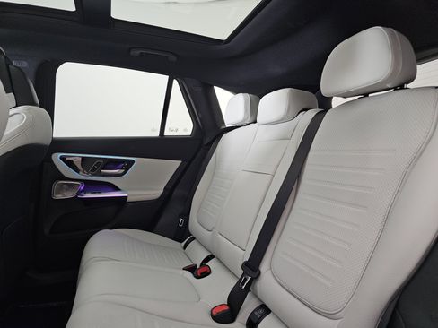 Certified 2025 Mercedes-Benz GLC 300 4MATIC image 20