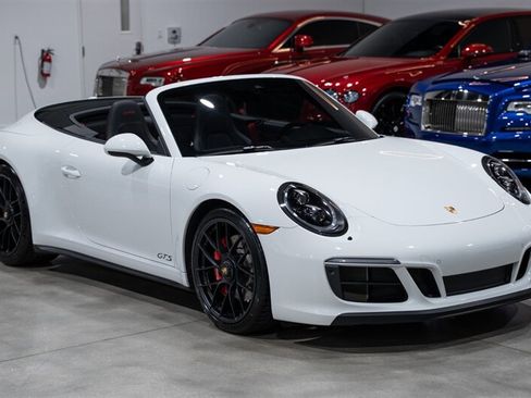 Used 2018 Porsche 911 Carrera GTS RWD image 9