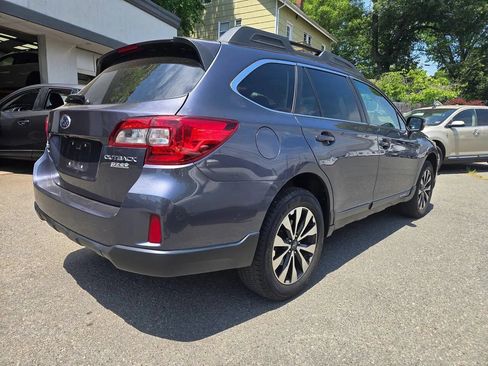 Used 2017 Subaru Outback 2.5i Limited AWD/4WD image 5