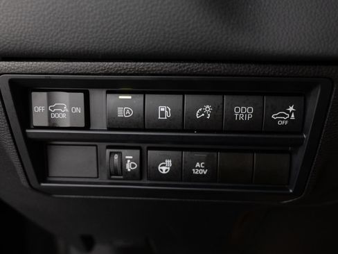 Used 2024 Toyota Sequoia SR5 w/ SR5 Premium Package AWD/4WD image 38