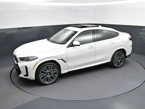 New 2027 BMW X6 xDrive40i w/ Premium Package AWD/4WD image 31
