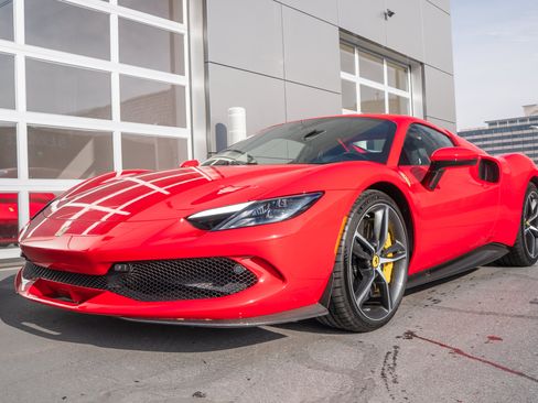 Used 2025 Ferrari 296 GTS RWD image 1