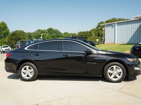 Used 2024 Chevrolet Malibu LT FWD image 3