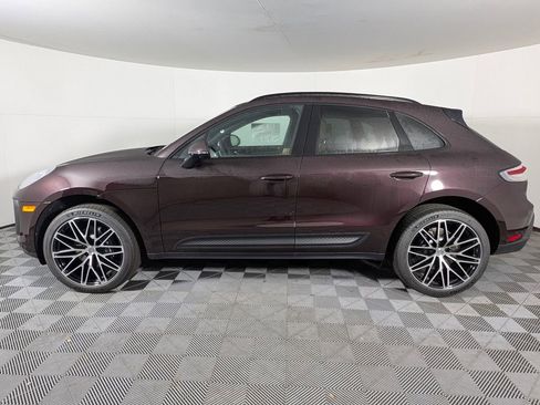 New 2026 Porsche Macan image 2