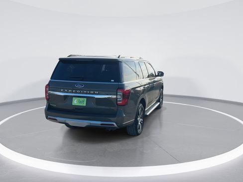 Used 2024 Ford Expedition Limited image 8