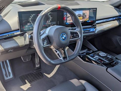 Used 2025 BMW i5 M60 w/ Premium Package AWD/4WD image 10