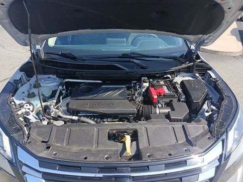 Used 2024 Nissan Rogue SV image 29