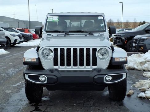 Used 2023 Jeep Gladiator Sport image 32