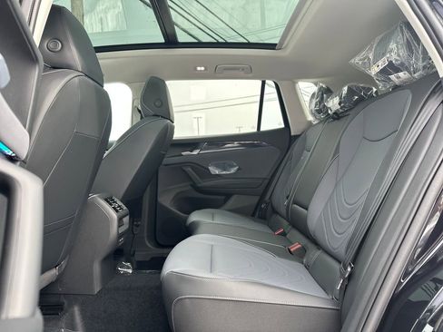 New 2026 Volkswagen Tiguan SE image 14