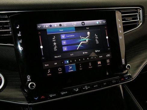 Used 2023 Jeep Wagoneer L Series III w/ Preferred Equipment Group AWD/4WD image 23