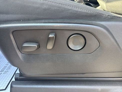 Used 2022 Chevrolet Silverado 1500 RST w/ Z71 Off-Road Package image 16