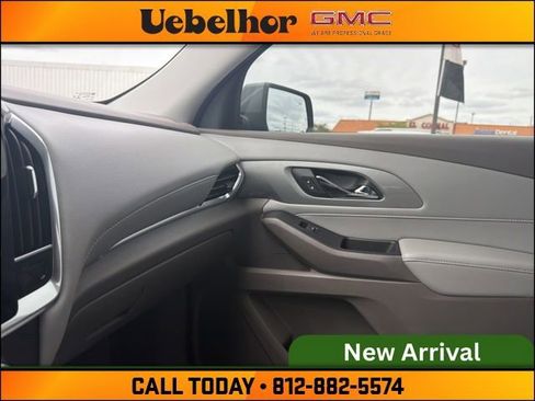 Used 2021 Chevrolet Traverse LT AWD/4WD image 37