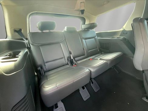 Used 2025 Ford Expedition Active AWD/4WD image 25