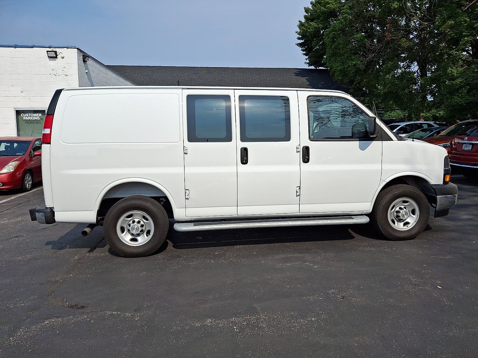 Certified 2025 Chevrolet Express 2500 w/ Driver Convenience Package RWD image 8