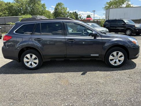 Used 2012 Subaru Outback 3.6R Limited AWD/4WD image 3