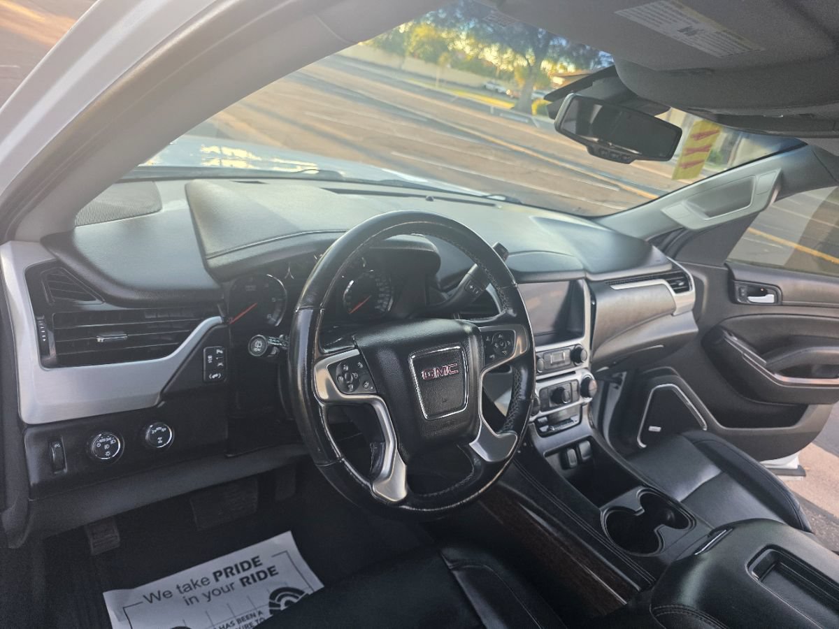 Used 2019 GMC Yukon XL SLT AWD/4WD image 18