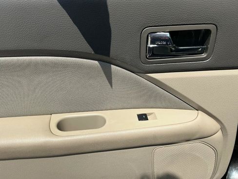 Used 2011 Ford Fusion SE w/ 202A Rapid Spec Order Code FWD image 16