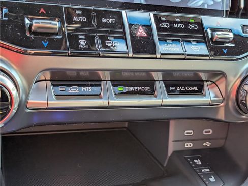 New 2026 Lexus LX 600 4WD w/ Luxury Package image 28