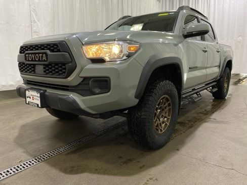 Certified 2022 Toyota Tacoma SR5 w/ Trail Edition image 22