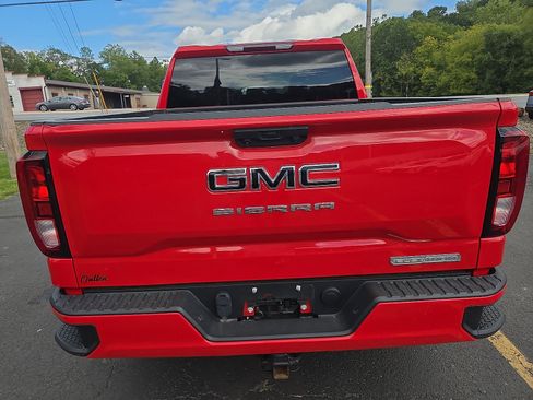 Used 2023 GMC Sierra 1500 Elevation w/ LPO, Elevation Black Package AWD/4WD image 4