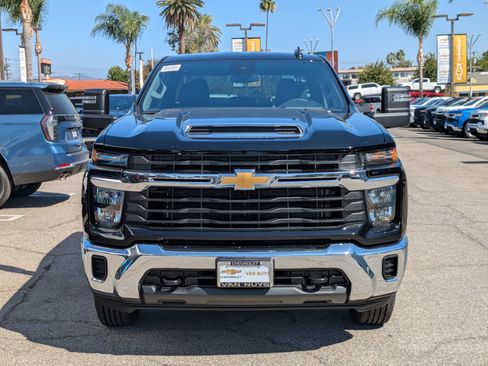 New 2026 Chevrolet Silverado 2500 LT image 2