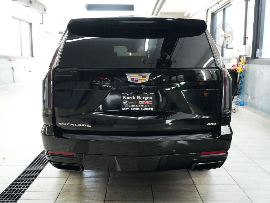 Used 2025 Cadillac Escalade ESV Sport Platinum AWD/4WD image 7