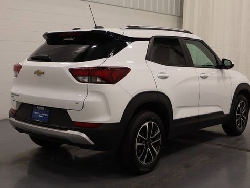 Used 2025 Chevrolet TrailBlazer LT image 8