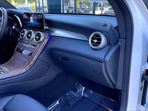 Used 2021 Mercedes-Benz GLC 300 4MATIC Coupe image 18