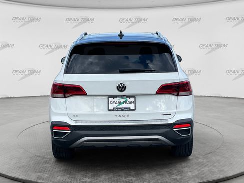 Used 2023 Volkswagen Taos SE AWD/4WD image 7