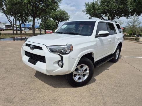Used 2019 Toyota 4Runner SR5 image 1
