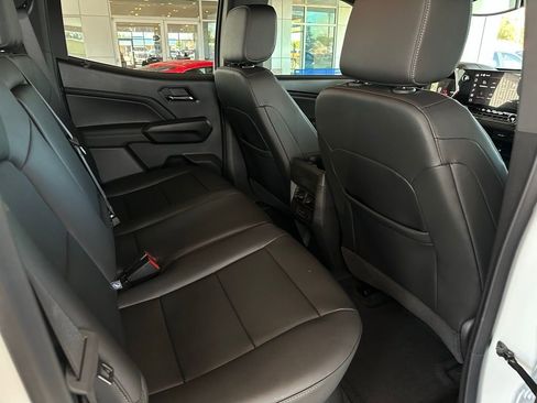 New 2026 GMC Canyon Elevation w/ Convenience Package image 16