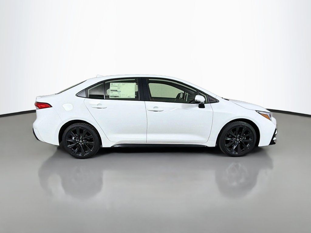 New 2027 Toyota Corolla SE w/ SE Package FWD image 4
