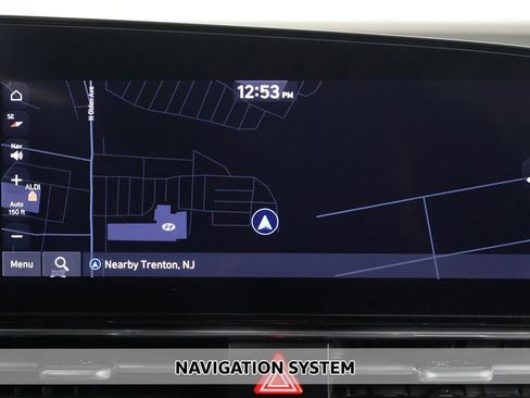 Used 2024 Hyundai Elantra SEL FWD image 3