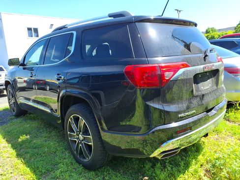 Used 2017 GMC Acadia Denali w/ Technology Package AWD/4WD image 3