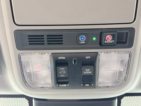 Used 2023 Honda Odyssey Elite image 63