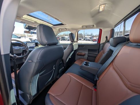 Used 2024 Ford Maverick Lariat image 17