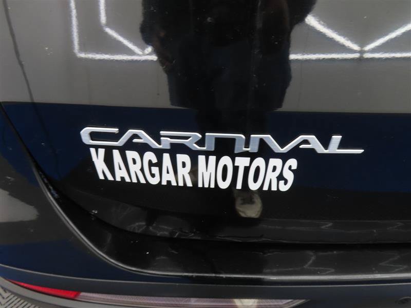 Used 2023 Kia Carnival LX FWD image 13