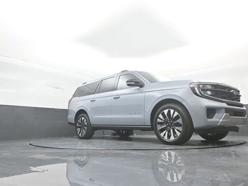 New 2026 Ford Expedition Max Platinum AWD/4WD image 32