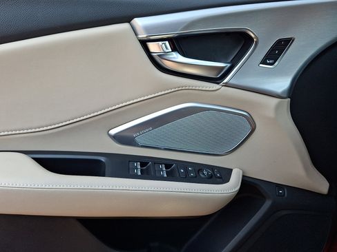 Used 2024 Acura RDX SH-AWD w/ Technology Package image 11