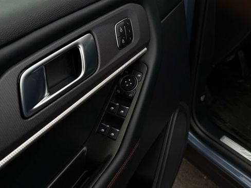 Used 2025 Ford Explorer ST-Line w/ Premium Package image 13